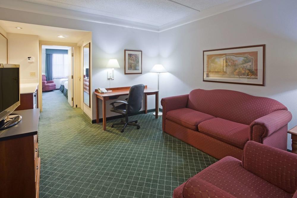 La Quinta By Wyndham Madison American Center Экстерьер фото