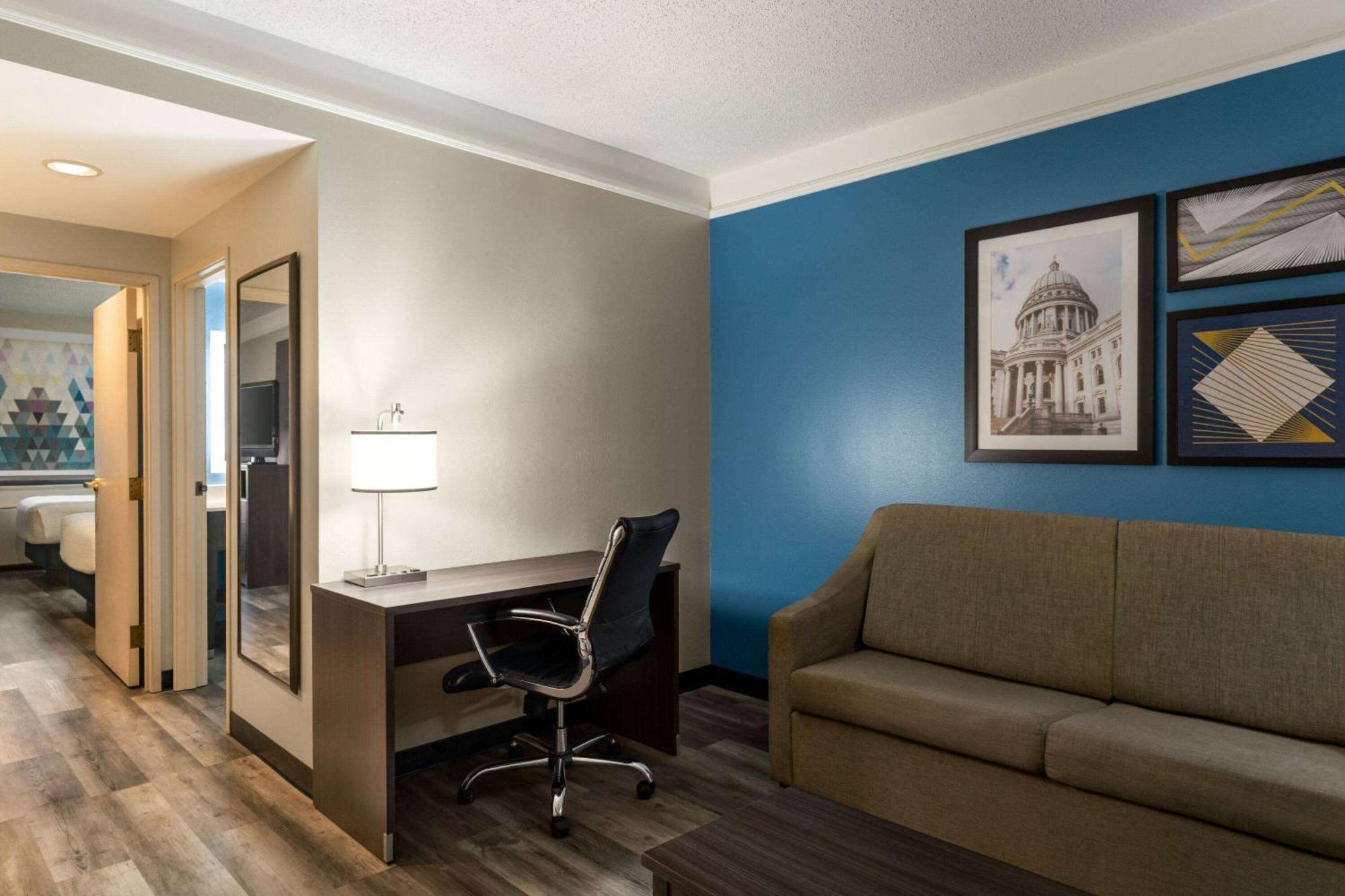 La Quinta By Wyndham Madison American Center Экстерьер фото