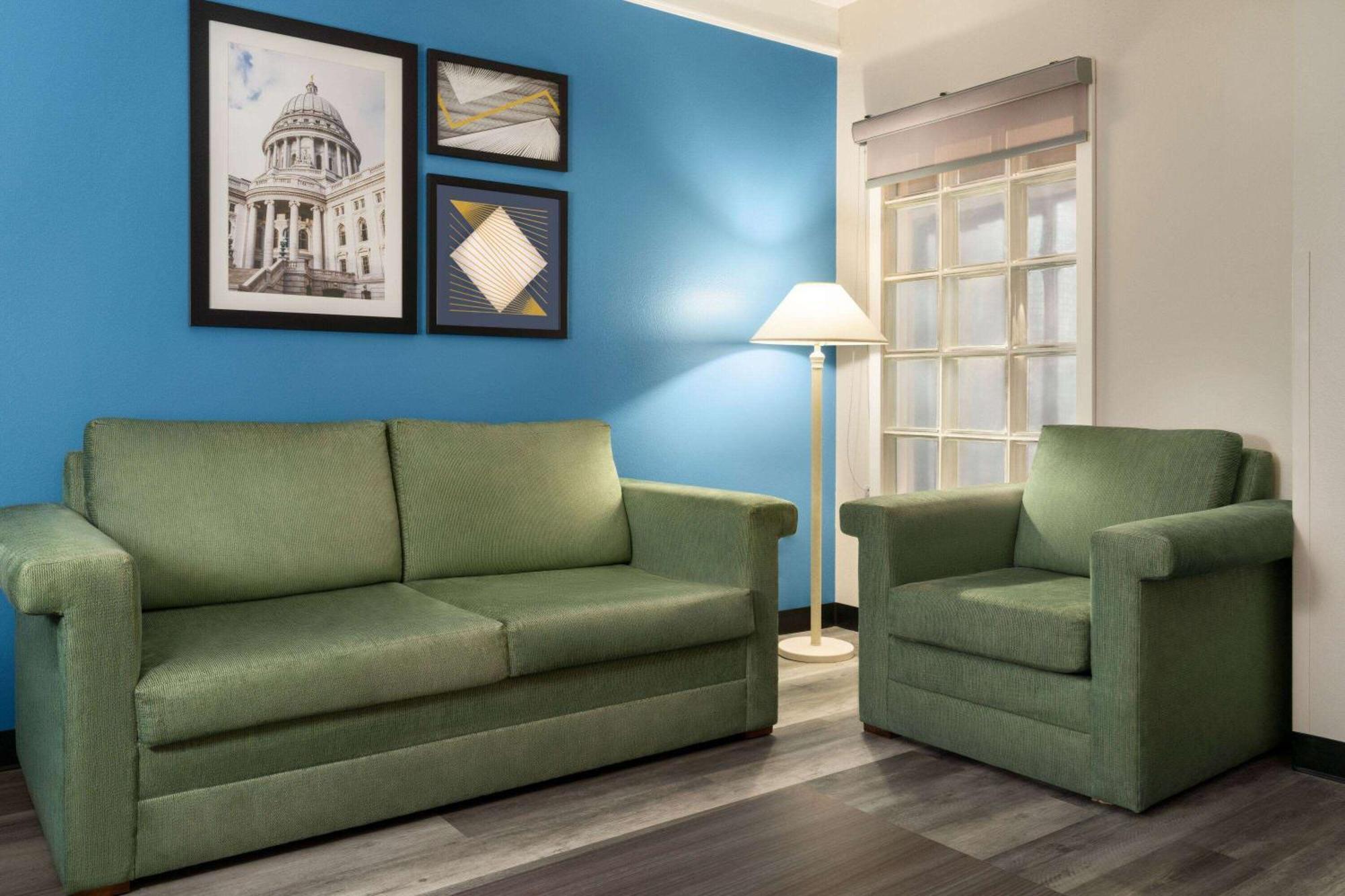 La Quinta By Wyndham Madison American Center Экстерьер фото