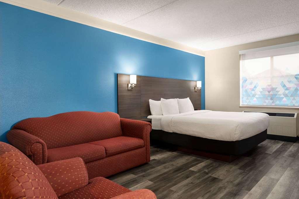 La Quinta By Wyndham Madison American Center Номер фото