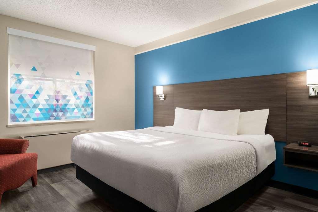 La Quinta By Wyndham Madison American Center Номер фото